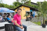 Bademeister Patrick Widmer (44) verzichtet diesen Sommer auf Kino-Abende in der Rotsee-Badi. (Bild Dominik Wunderli)