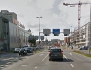Die Unfallstelle bei der Kreuzung Seetalstrasse / Mooshüslistrasse. (Archivbild Google Maps)