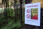 Der Kanton Luzern erlässt ein allgemeines Feuerverbot. (Symbolbild Keystone)