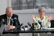 Der Untersuchungsbeauftragte Jürg Sollberger und Regierungsrätin Yvonne Schärli informierten am Dienstag die Medien. (Bild: Keystone)