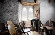 Sabine Graf, Intendantin des Literaturhauses Zentralschweiz, an ihrem Arbeitsort in der «Rosenburg» in Stans. (Bild: Corinne Glanzmann)