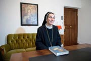 Noch elf Schwestern leben im Kloster Seedorf. Äbtissin Imelda hofft, dass es wieder Zuwachs geben wird – trotz düsteren Zukunftsaussichten. «Ein Leben mit Hoffnung ist erfüllter als eines ohne.» (Bild Dominik Wunderli)