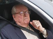 Jean-Marie le Pen wehrt sich mit juristischen Mittel dagegen, aus der von ihm gegründeten Partei ausgeschlossen zu werden - bisher erfolglos. (Archivbild) (Bild: KEYSTONE/AP/MICHEL EULER)