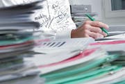 Papierstapel adé: Neu können Baugesuche via elektronischem Formular abgewickelt werden.