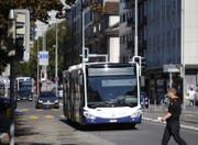 Chauffeure der Zuger Verkehrsbetriebe sind künftig nicht nur in der Stadt Zug (Bild), sondern auch in Zürich unterwegs. (Bild: Stefan Kaiser (Zug, 4. Oktober 2016))