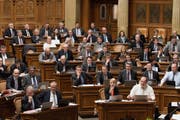 Vor allem unter den Zürcher Herren wird im rechten Parlamentsflügel spekuliert, gerangelt und gedrängt. Und der Zürcher Bankier Thomas Matter möchte unbedingt Platz nehmen. (Bild: Keystone)