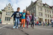Der 1. Schultag nach den Sommerferien 2015. Hier bei den Erstklässlern im Schulhaus Maihof in Luzern. (Bild: Dominik Wunderli / Neue LZ)