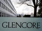 Der in Baar ansässige Rohwarenhändler Glencore will offenbar den US-Konkurrenten Bunge kaufen. (Archivbild) (Bild: KEYSTONE/SIGI TISCHLER)
