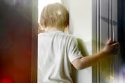 Es gibt kaum etwas Schlimmeres für ein Kind, als einen oder gar beide Elternteile zu verlieren. (Bild: Getty)
