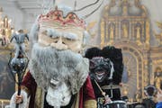 Die Fasnacht kommt in die Kirche. Im Bild: die Schteichocher beim Guugger-Gottesdienst 2013 in der Galluskirche Kriens. (Archivbild Boris Bürgisser / Neue LZ)