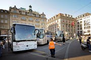 Ab morgen gilt in der Stadt Luzern das neue Car-Regime. (Bild: Archiv Neue LZ)