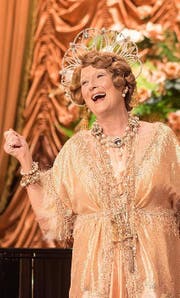 Meryl Streep als gnadenlos talentfreie Sängerin. (Bild: Pathé Films)