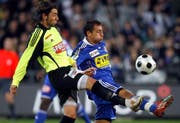 Jacobo Ravasi (r.) im Duell mit Giuseppe Rapisarda. (Bild Keystone)