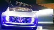 Der F 015 ist Mercedes-Benz Vision von einem selbstständig fahrenden Auto. (Bild: EPA/Uli Deck)