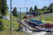 Aufmerksamkeit wollen die Rigibahnen mit einem neuen Tarifangebot bei schlechtem Wetter erlangen. Es soll ab dem 18. Mai eingeführt werden. (Bild: Gaetan Bally / Keystone (Rigi, 18. Juli 2016))