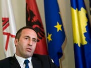 Ex-UCK-Kommandant Haradinaj ist für viele Kosovaren ein Held, für einige jedoch ein Kriegsverbrecher. Nun ist er erneut Regierungschef - an der Spitze einer Koalition, an der auch Kosovo-Serben beteiligt sind. (Archiv) (Bild: Keystone/AP/VISAR KRYEZIU)