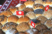 Dreizehn Schwyzer Höfe bieten am 1. August noch freie Plätze zum Brunchen. (Bild: Archiv Neue LZ)