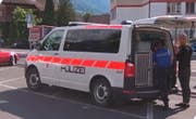 Zeugenbefragung vor Ort. (Bild: Geri Holdener, Bote der Urschweiz)