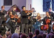 Der chinesische Geiger Xiaoming Wang und die Chamber Artists sorgen am Boswiler Sommer für einen ersten Höhepunkt. (Bild: PD (1. Juli 2017))