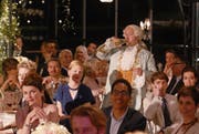 Ausgelassene Stimmung an der Hochzeitsfeier im französischen Film «Le sens de la fête» («Das Leben ist ein Fest»). (Bild: Ascot Elite)