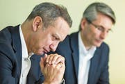 Also-CEO Gustavo Möller-Hergt (links) und sein Finanzchef Ralf Retzko gestern in Emmen. Bild: Alexandra Wey/Keystone (23. Februar 2017)