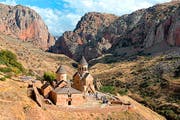 Wandern in Armenien Kloster Noravank