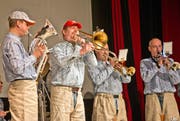 Diverse Formationen sorgten in Kriens für Lacher und Stimmung. (Bild: Philipp Schmidli / Neue LZ)