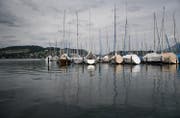 Der Unfall ereignete sich im Vierwaldstättersee. Beim Segelbootshafen Tribschen stiegen zwei weitere Männer ins Motorboot. (Bild: Manuela Jans-Koch (Luzern, 13. Juli 2015))