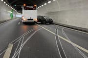 Die Unfallstelle im Reussporttunnel in Luzern. (Bild: Luzerner Polizei)
