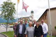 Der Verwaltungsrat der Treib-Seelisberg-Bahn arbeitet eng mit Gemeinde und Tourismusverein Seelisberg zusammen, von links vorn: Karl Huser, Gemeindepräsident, Barbara Merz Wipfli, VR-Präsidentin TSB AG, Ursi Aschwanden, Präsidentin Seelisberg Tourismus; hinten von links die Verwaltungsräte Beat Aschwanden, Erich Amstad, Stefan Schulthess und Franz-Sepp Arnold. (Bild: Christoph Näpflin (Seelisberg, 16. Mai 2017))