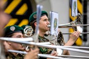 Die Musiker spielen in Altdorf traditionelle Blasmusik-Märsche und leichte Unterhaltungsmusik. (Bild: PD)