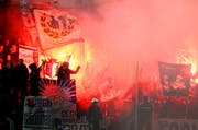 Das verschärfte Hooligan-Konkordat soll für mehr Sicherheit in den Stadien sorgen. (Bild: Archiv Neue LZ)