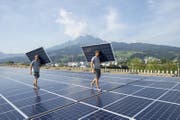 Die Solarenergie soll in der Schweiz wichtiger werden. (Bild: Urs Flüeler/Keystone (Luzern, 2. September 2016))