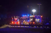 Die Unfallstelle war mehrere Stunden gesperrt. (Bild: Geri Holdener, Bote der Urschweiz)