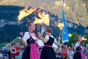 Die Strassenkünstlerinnen «Tirasaru» aus Österreich am Spettacolo in Brunnen (Archivbild von 2012). (Bild: pd/Beatrice Strüby)