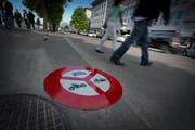 Autofreie Bahnhofstrasse: Die Umgestaltung soll in Etappen erfolgen. (Bild: Pius Amrein / Neue LZ)