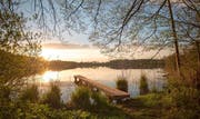 Sonnenuntergang am Soppensee bei Buttisholz. (Bild: Leserbild Priska Ziswiler)