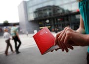 Der Pass 2003 kann nur noch bis Ende Februar in der Einwohnergemeinde beantragt werden. (Bild Stefan Kaiser/Neue ZZ)