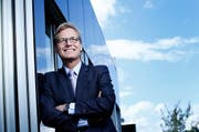 Der Verwaltungsratspräsident von Kühne + Nagel, Karl Gernandt, im Hauptsitz des Konzerns in Schindellegi. (Bild: Stefan Kaiser / Neue ZZ)