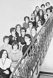 Von oben links: Das frühere Domizil der Schule auf dem Hitzlisberg in Luzern, Schulklassen von 1966–1969 sowie 1957 (unten) und ein altes Schulzimmer. (Bilder: PD)