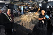Die Ausstellung der vier Gotthardkantone ist mit einem Relief ein Besuchermagnet. (Bild: Urs Hanhart)