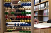 Mit der Neugestaltung des Zuger Finanzausgleichs musste in den Gemeinden neu gerechnet werden. (Bild: Archiv / Neue LZ (Symbolbild) / Esther Michel)