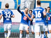 Luzern und Topskorer Marco Schneuwly (Bildmitte) in Festlaune (Bild: KEYSTONE/URS FLUEELER)