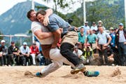 Einer der vier aufstrebenden Innerschweizer: Erich Fankhauser (rechts) aus Hasle bei seinem Sieg auf dem Brünig gegen den Berner Jonas Lengacher. (Bild: EQ/Rolf Eicher)