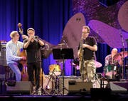 Jazz-Star John Zorn (am Saxofon) bot musikalische Intensität in einer guten Mengendosierung. (Bild: Jazz Festival Willisau/Marcel Meier)