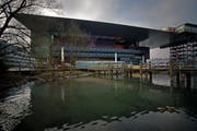 Das KKL während der Dach-Sanierung vor gut einem Jahr. (Bild: Archiv Pius Amrein / Neue LZ)