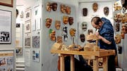 Die Maskenschnitzer-Tradition wird in der Galli-Zunft hochgehalten (Bild: PD)
