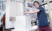 Adrian Duner mit dem Projekt Riha 11, einem Innenausbau eines Dreifamilienhauses. (Bild: Werner Schelbert (Zug, 23. Juni 2017))