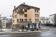 Das Gemeindehaus im Zentrum von Adligenswil ist zwar erst etwa 40 Jahre alt, soll aber abgerissen werden. (Bild: Roger Grütter (18. Februar 2018))