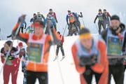 SAMEDAN, 11MAR18 - Erlebnis Skimarathon: Impression von der Strecke durch die Engadiner Talsohle anlaesslich des 50. Engadin Skimarathon am 11. Maerz 2018. Impression of the 50th Engadin Skimarathon, a cross country skiing race over 42 kilometres and more than 14,000 participants, in the Engadine Valley, Switzerland, March 11, 2018. swiss-image.ch/Photo Andy Mettler (Bild: Andy Mettler/Swiss-Image (11. März 2018))
